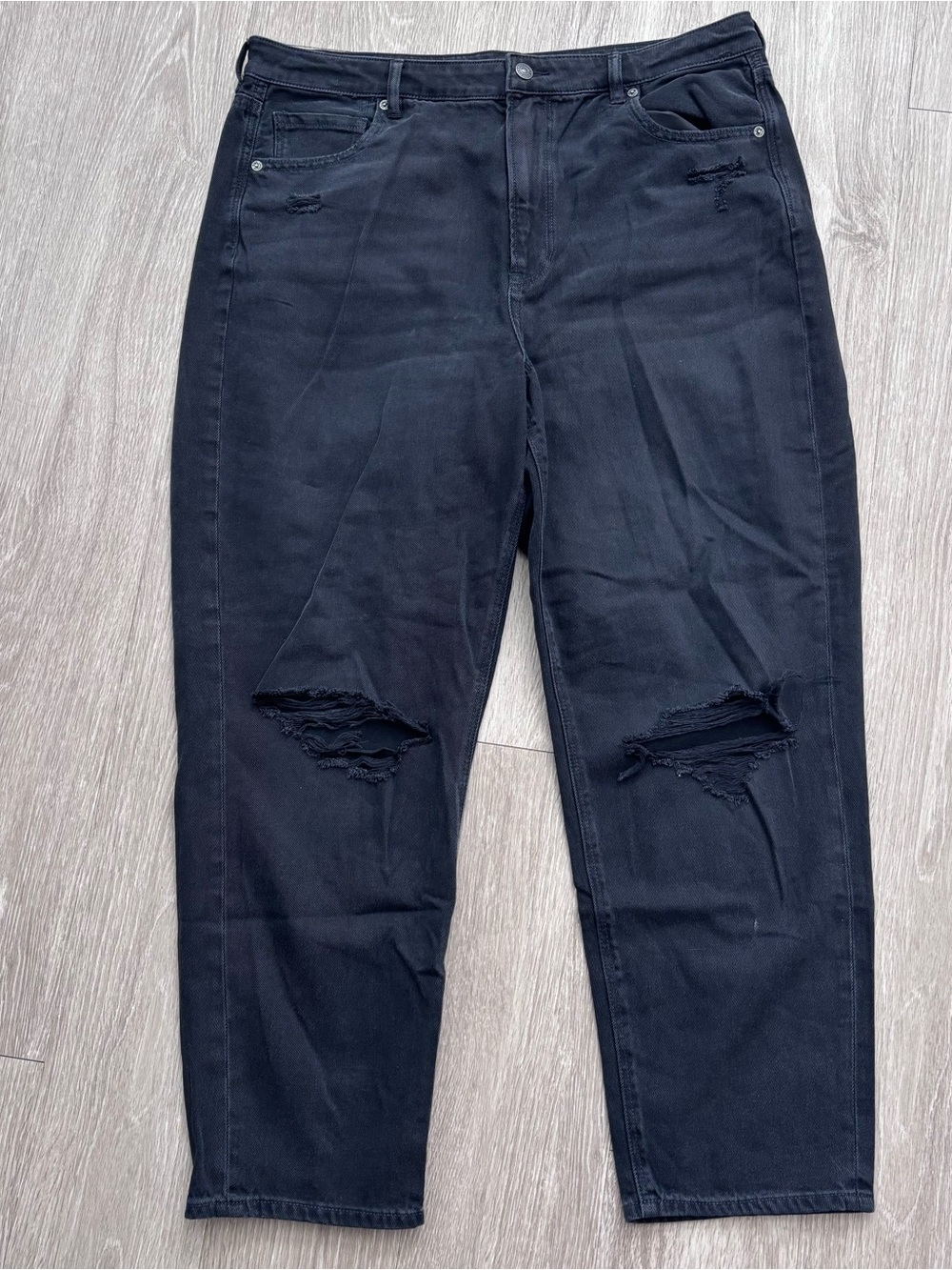 American Eagle Outfitters Black Distressed Boyfriend Jeans